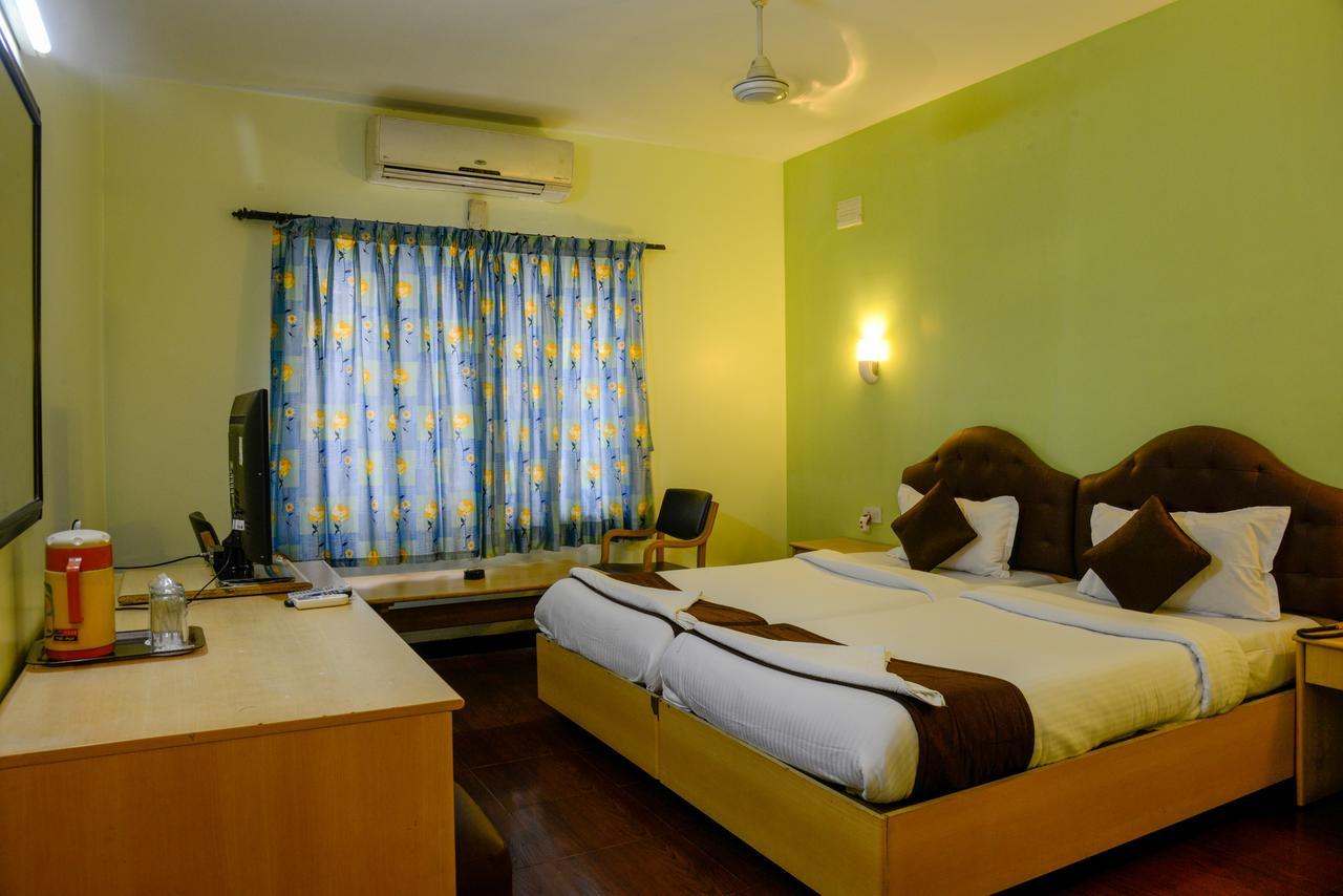 Oyo 14933 Rpr Residency Hotel Chennai Eksteriør billede