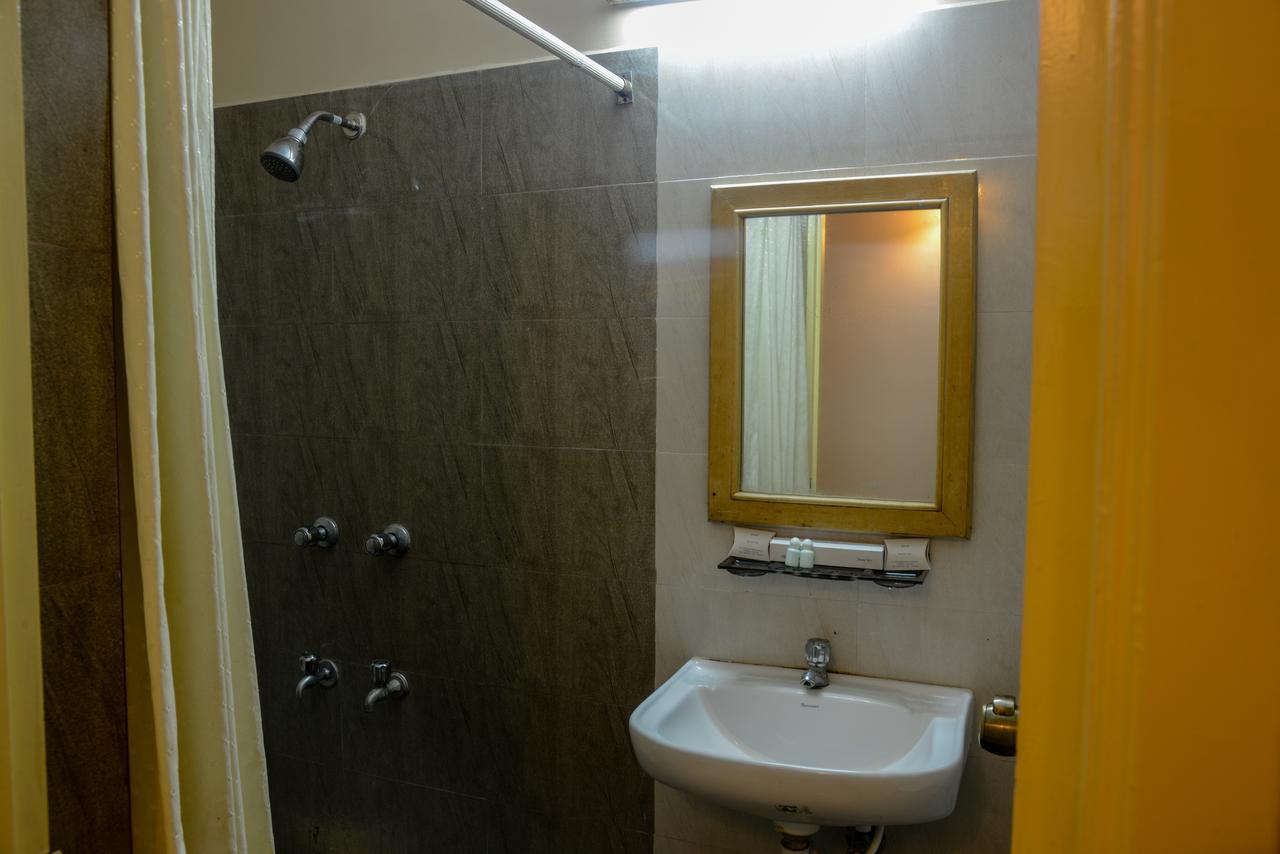 Oyo 14933 Rpr Residency Hotel Chennai Eksteriør billede