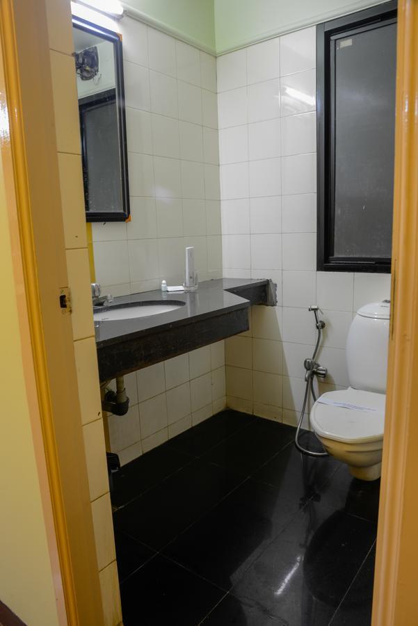 Oyo 14933 Rpr Residency Hotel Chennai Eksteriør billede