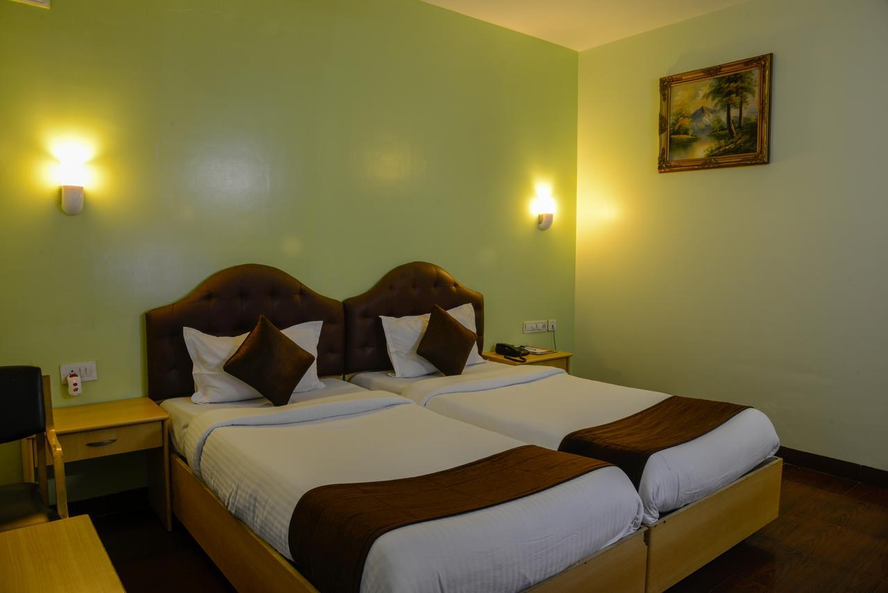 Oyo 14933 Rpr Residency Hotel Chennai Eksteriør billede