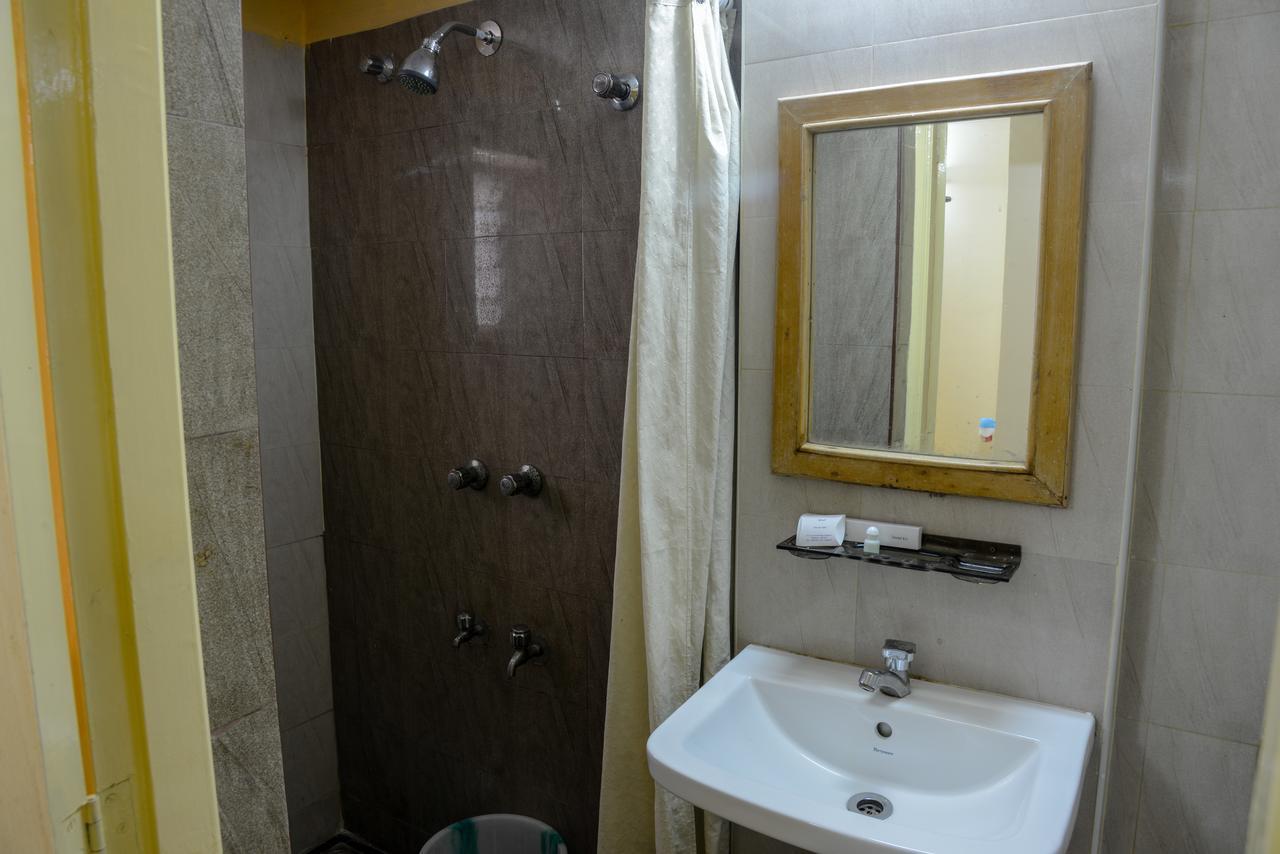 Oyo 14933 Rpr Residency Hotel Chennai Eksteriør billede
